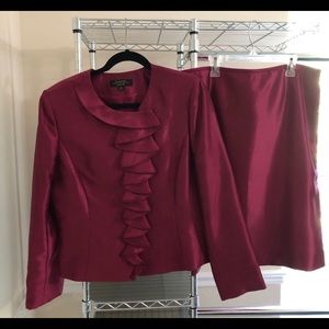 Tahari Skirt Suit